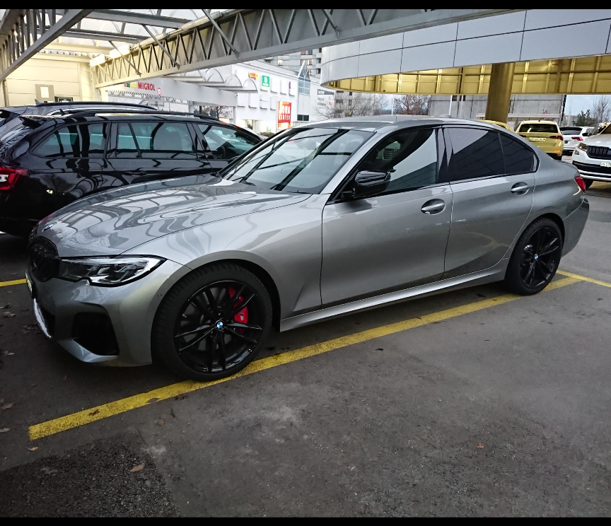 Und noch einmal Donington Grey...