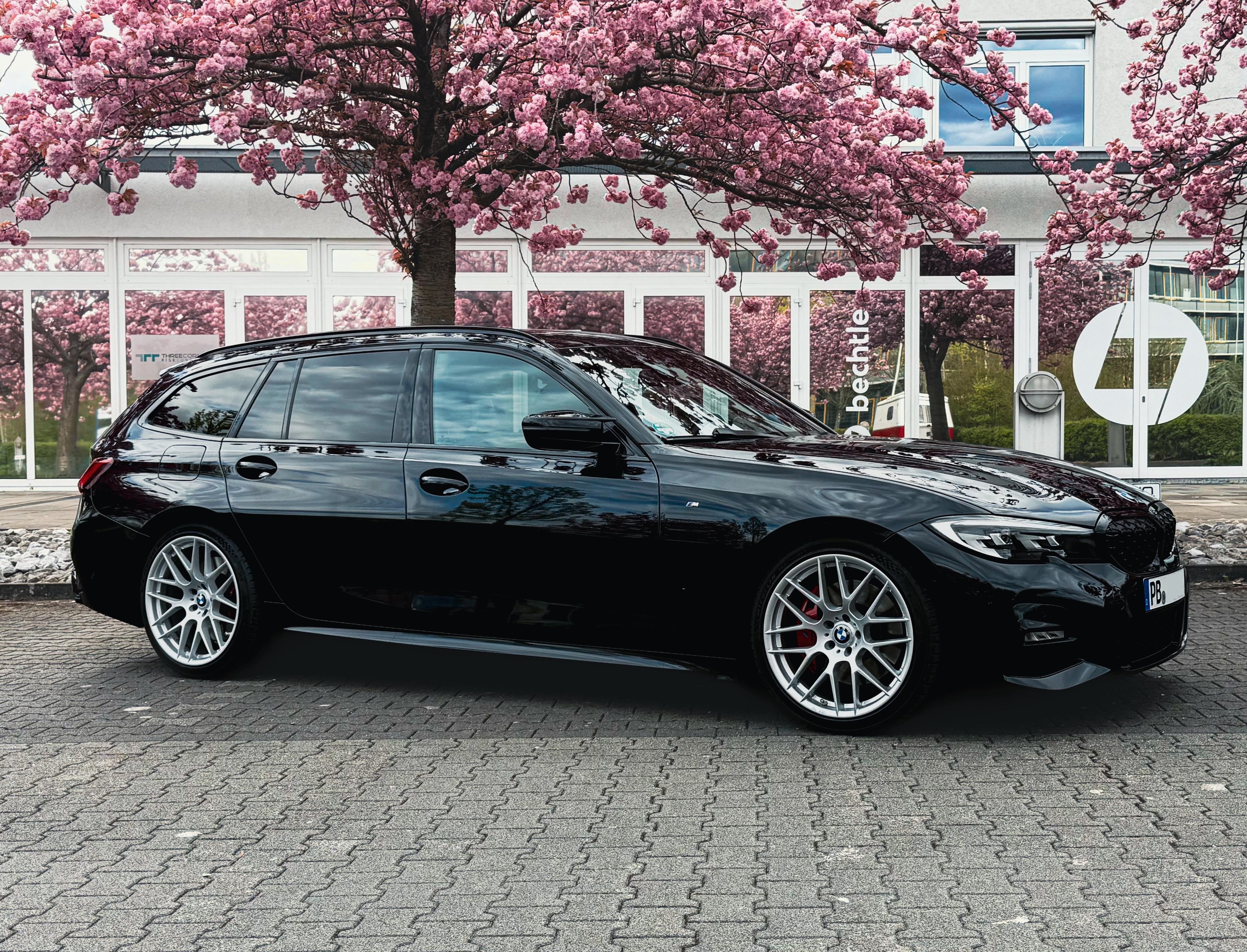 BMW G21 - 320d - SX-WHEELS SX3-FF Hyper Silver - 01