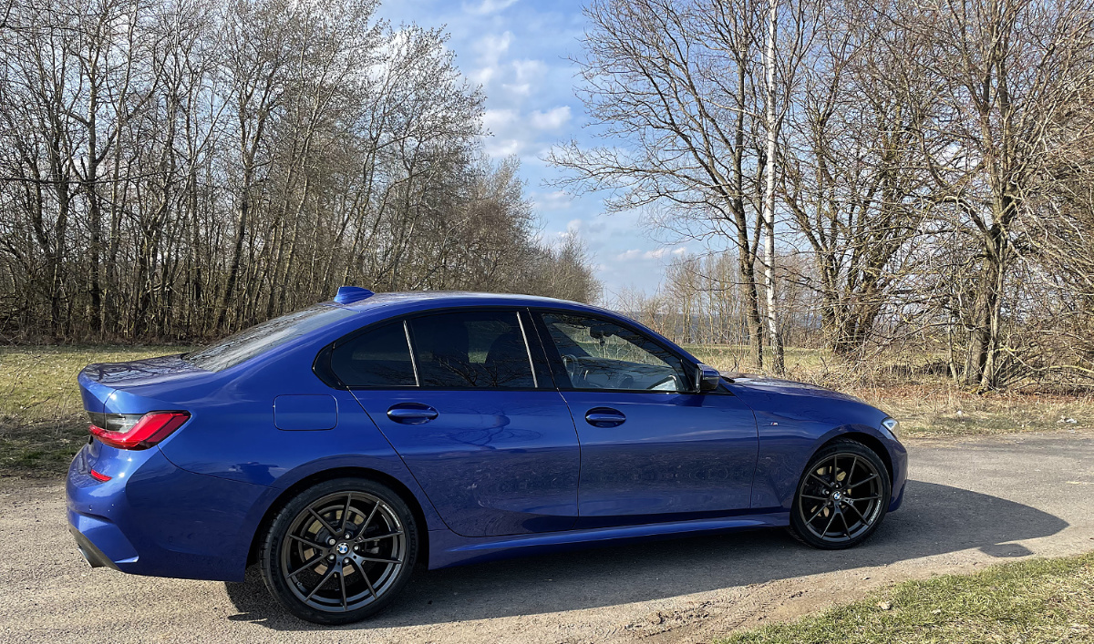 320D M-Sport Portimao mit M898 19 Zoll Sommer und 11er Spurverbreiterung pro Rad