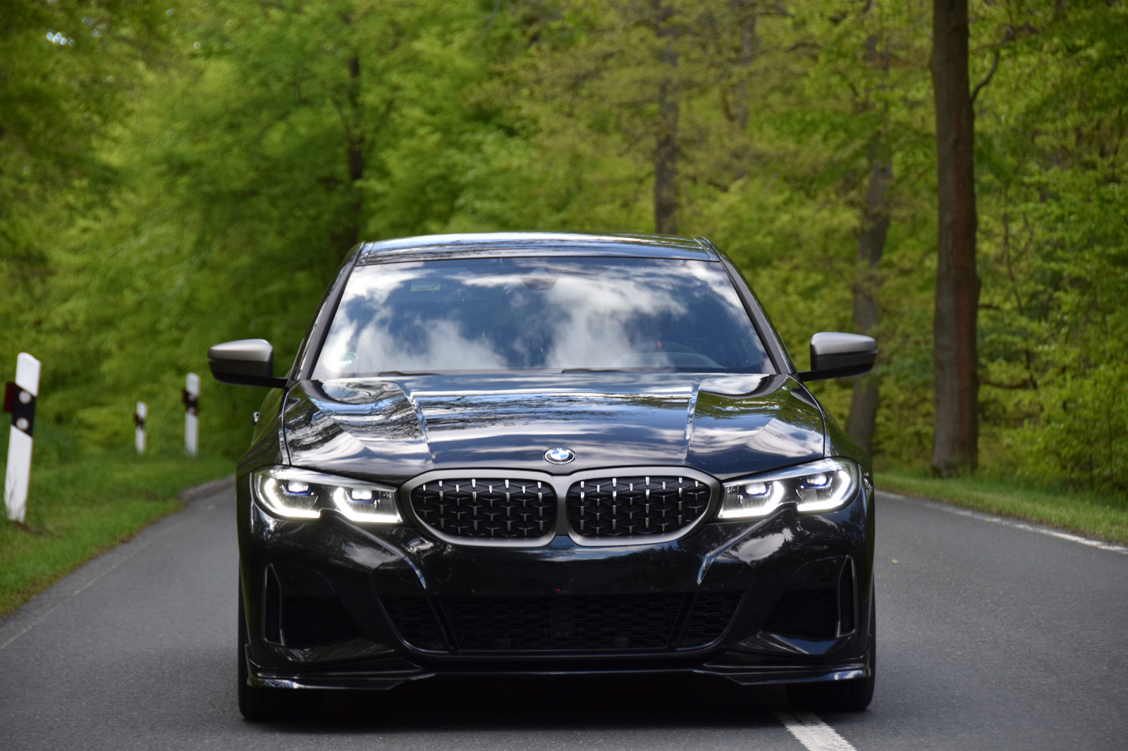 G20 M340i Präsenz auf der Landstraße