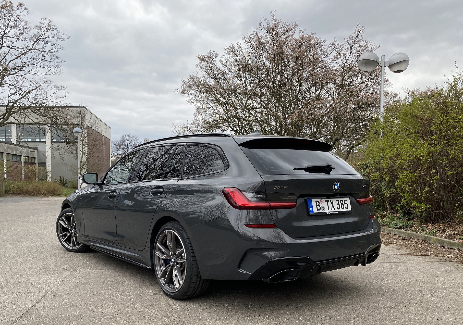 M340i, Dravitgrau, M-Performance Seitenschweller + Heckdiffusor