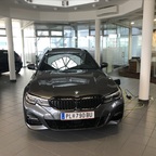 BMW 330xe touring mineralgrau metallic